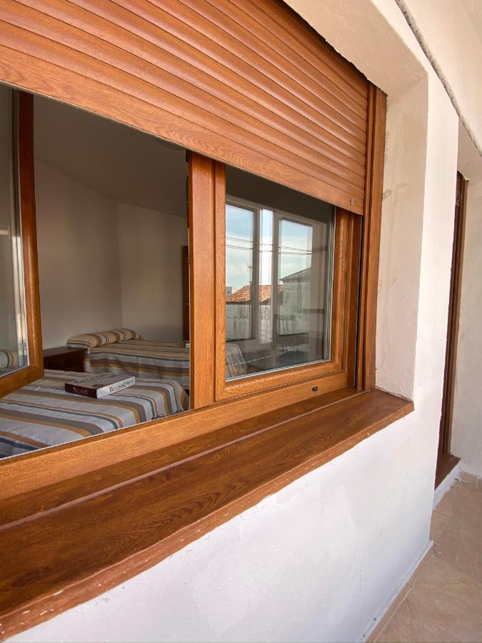 Amplio Apartamento En El Centro De โอโกรเบ ภายนอก รูปภาพ
