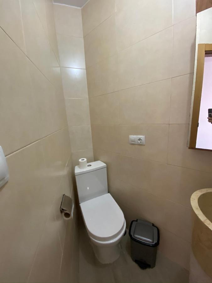 Amplio Apartamento En El Centro De โอโกรเบ ภายนอก รูปภาพ